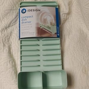 Compact dish drainer